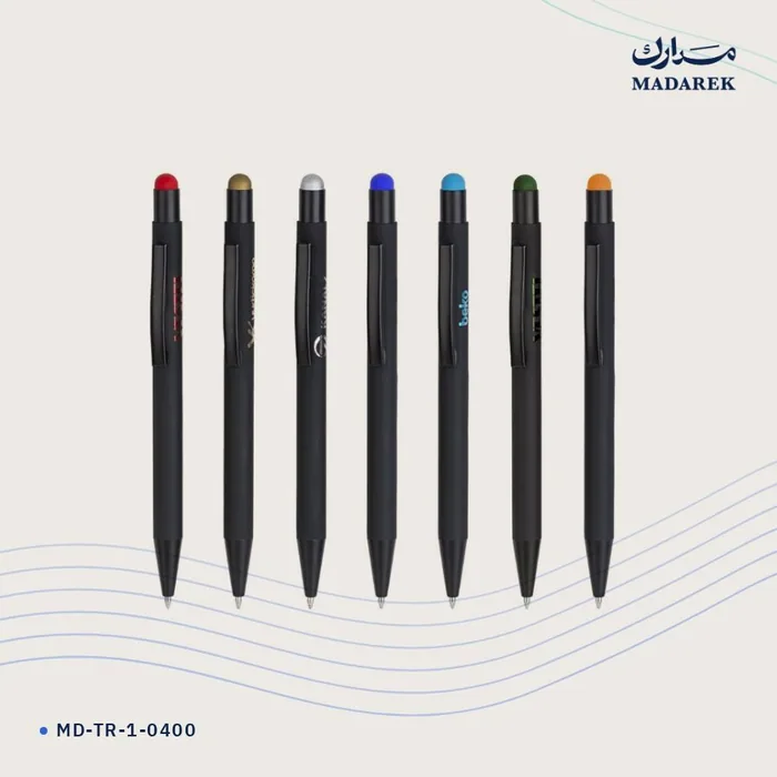 قلم حبر جاف — معدن · ملمس مطاطي