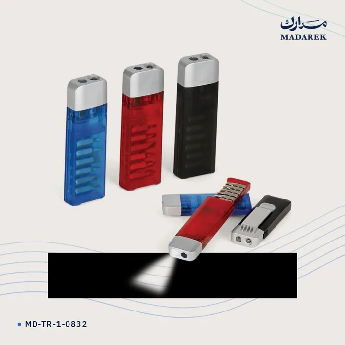 طقم مفكات — مع مصباح
