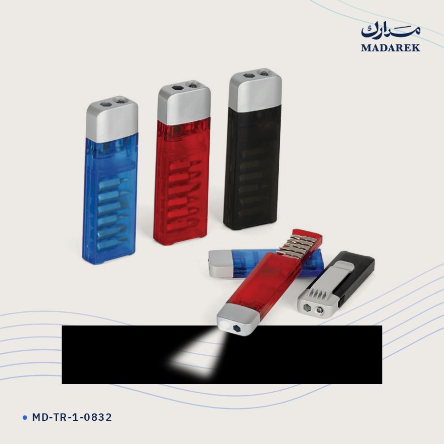 طقم مفكات مع مصباح